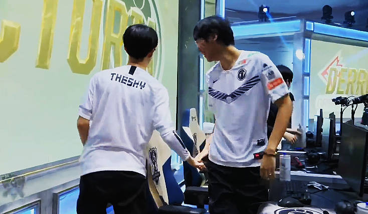 九游娱乐-火箭22连胜第22场回放